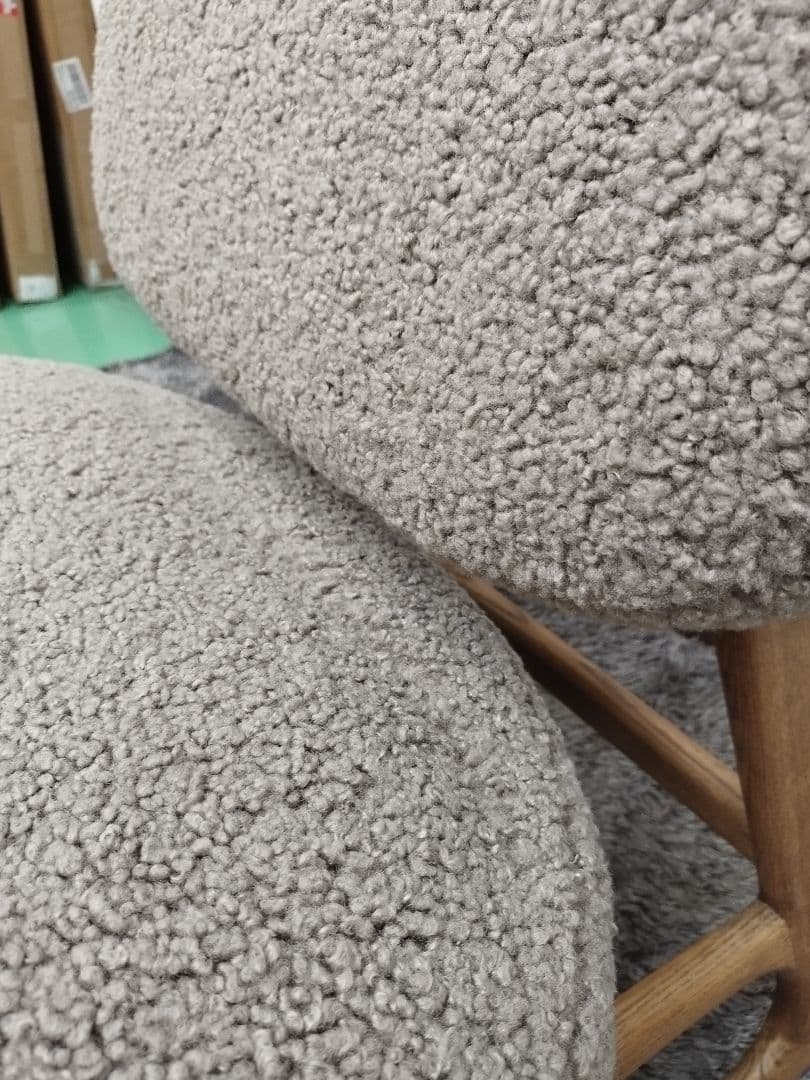 一人掛けソファ　もこもこ　可愛い　天然木使用　ソファー　カフェソファー