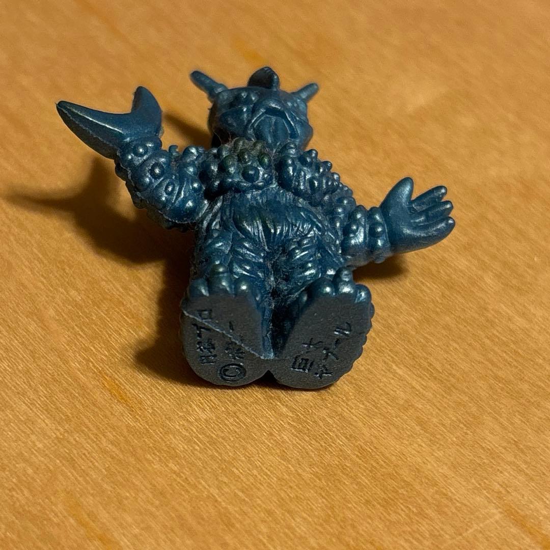 ウルトラ怪獣消しゴム　巨大ヤプール（グリーンメタリック）ポピー　希少　昭和レトロ