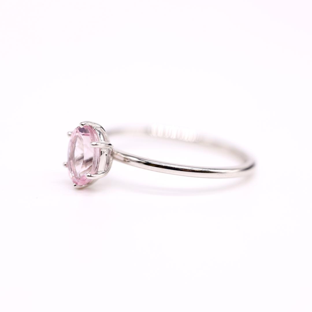 【天然モルガナイト】リング 0.72cts ルース 宝石