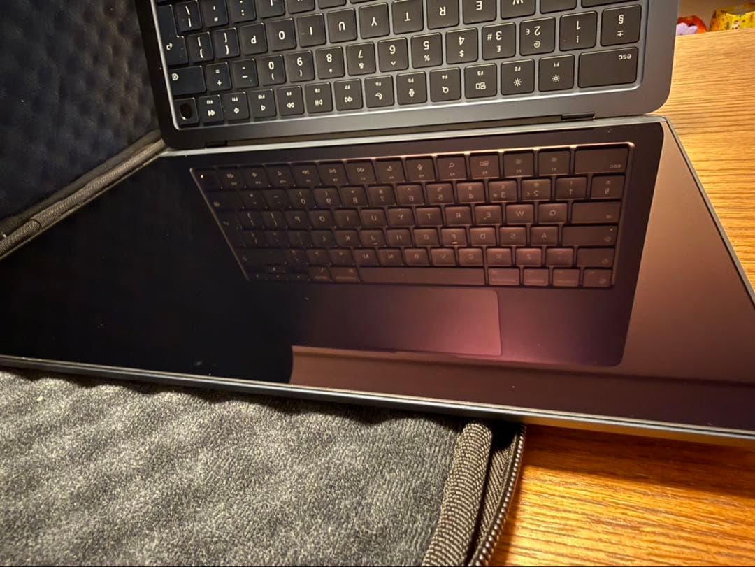 MacBook Air M3 16GB 本体　UKキーボード