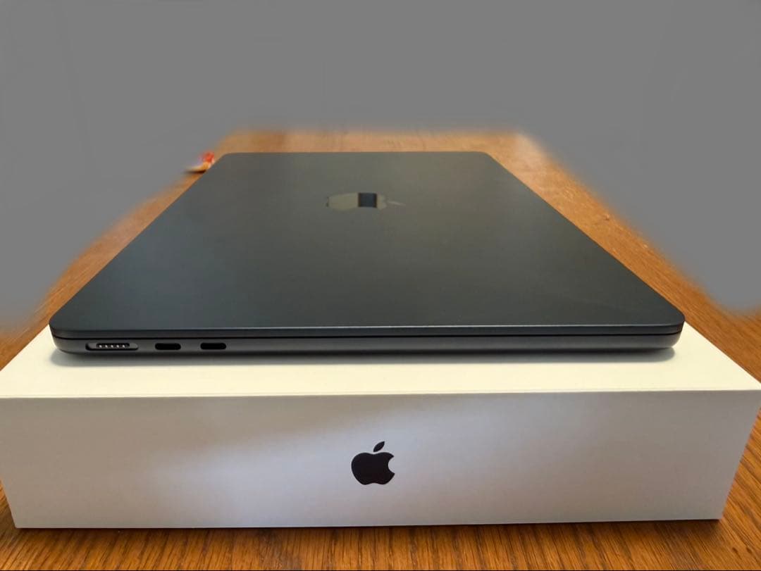 MacBook Air M3 16GB 本体　UKキーボード