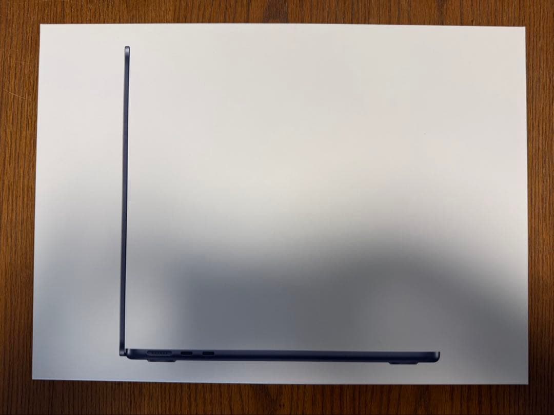 MacBook Air M3 16GB 本体　UKキーボード