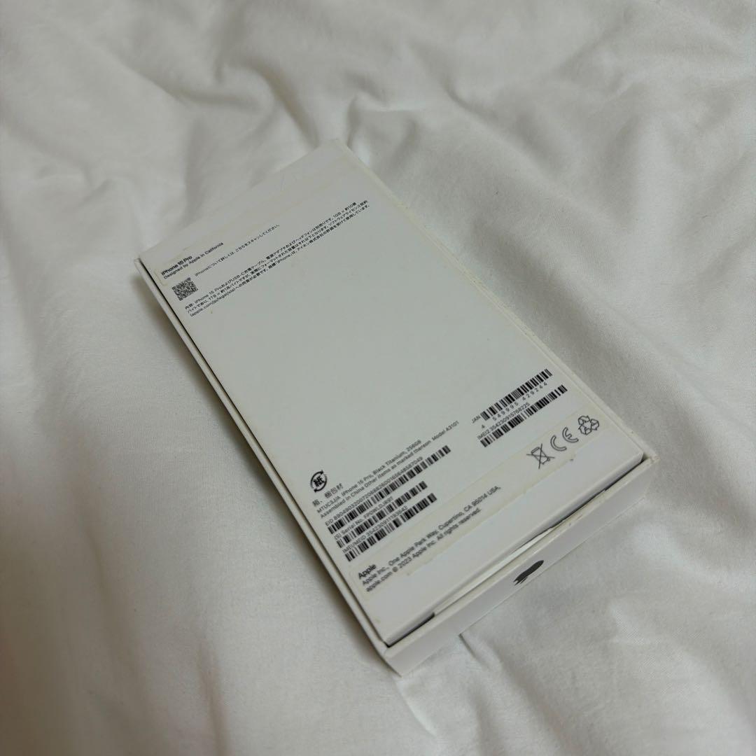 iPhone 15 Pro 本体