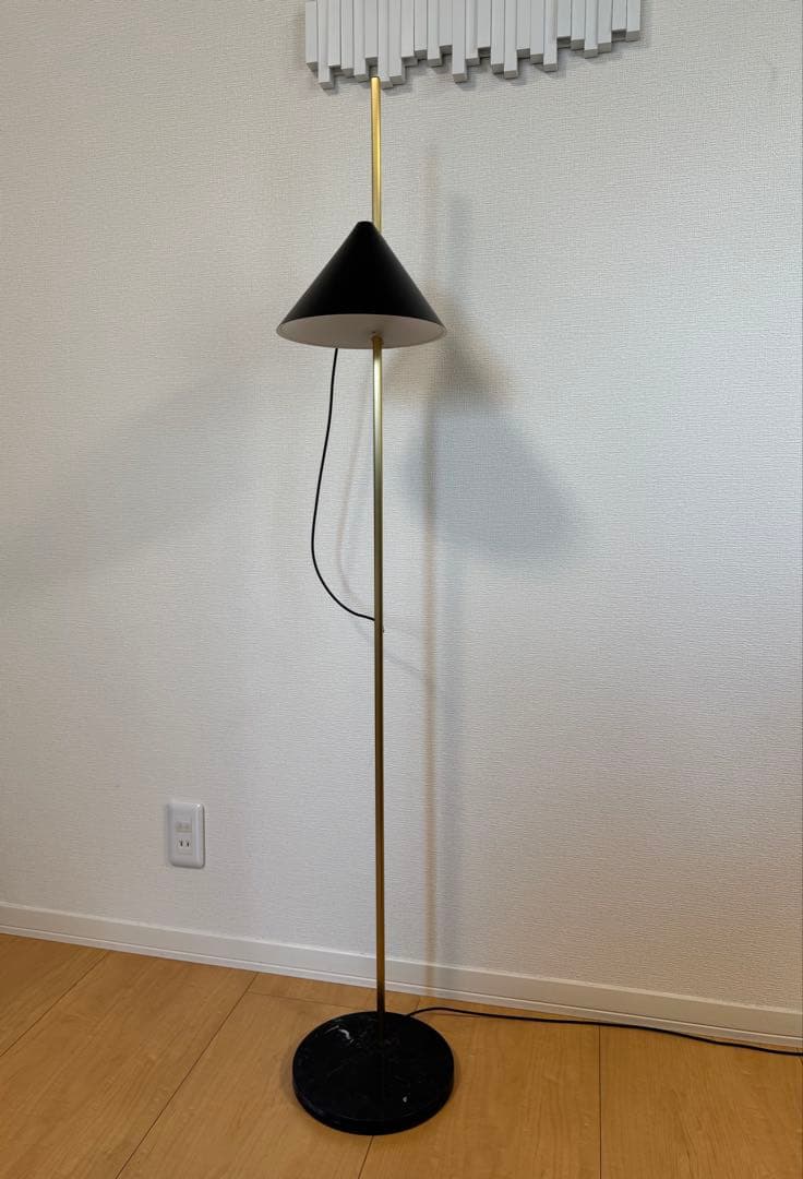 louis poulsen ルイスポールセン Yuh フロア (真鍮/ブラック)