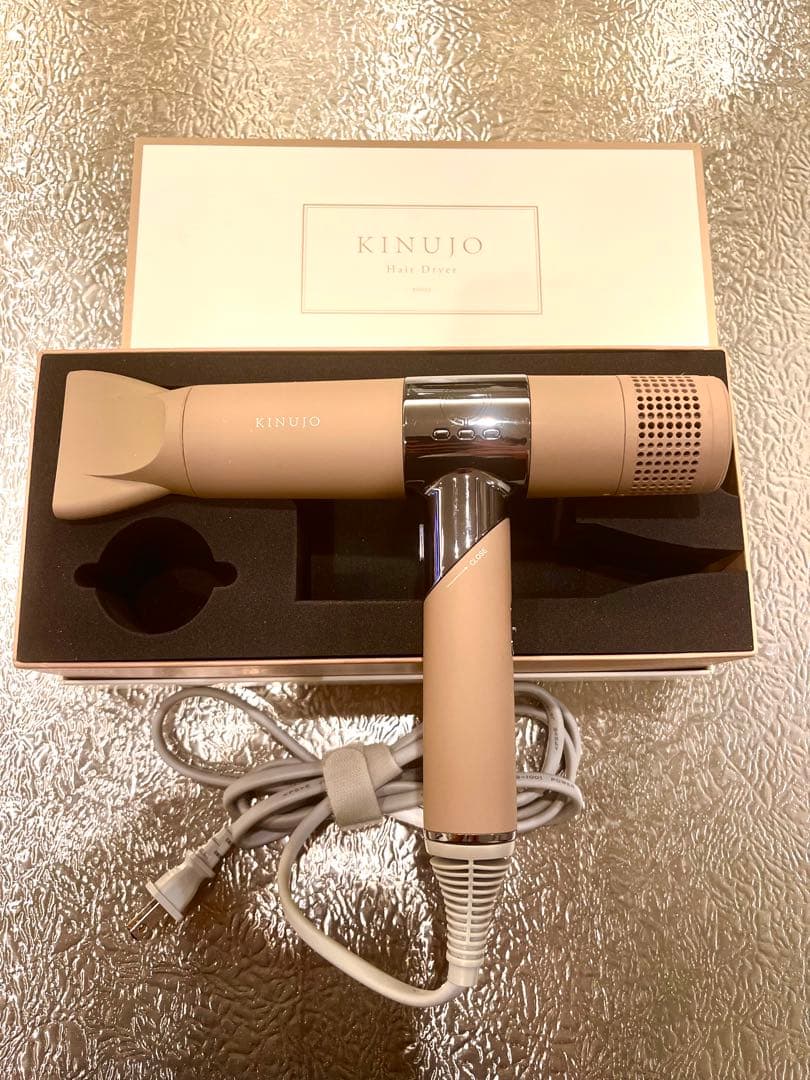 【即購入可！！】【ジャンク品】絹女 KINUJO ドライヤー (箱付き)
