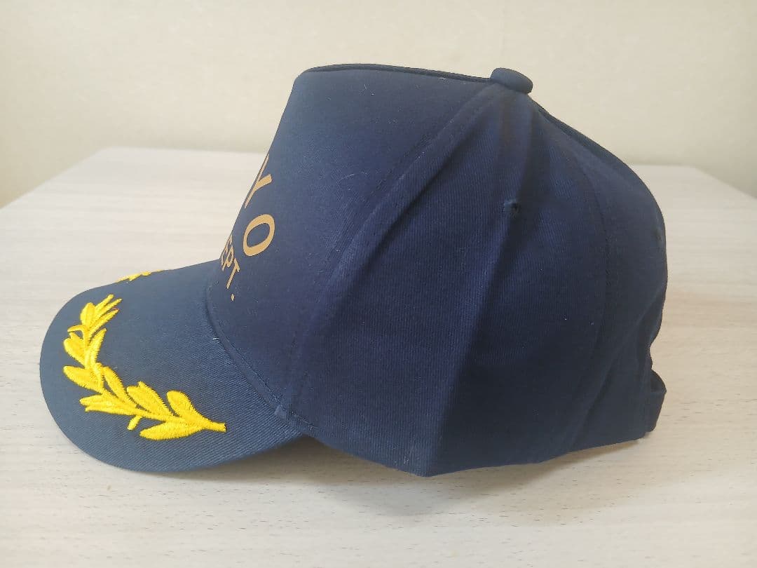 消防風ネイビーキャップ　金色葉刺繍付き！