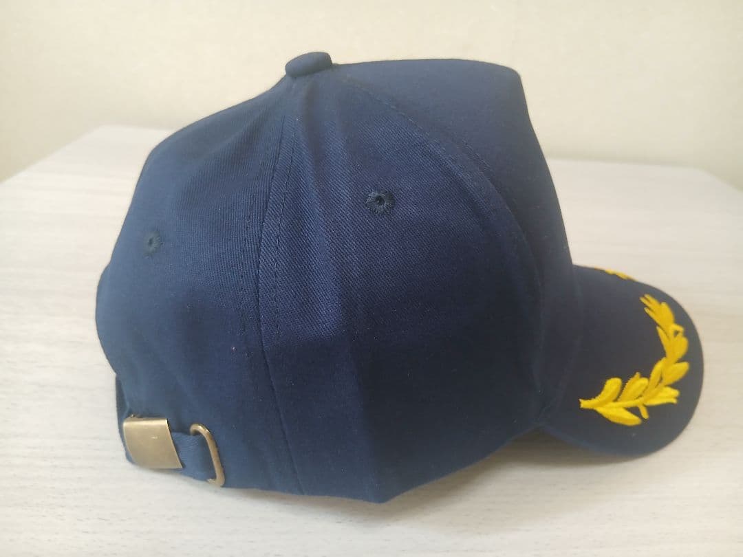 消防風ネイビーキャップ　金色葉刺繍付き！