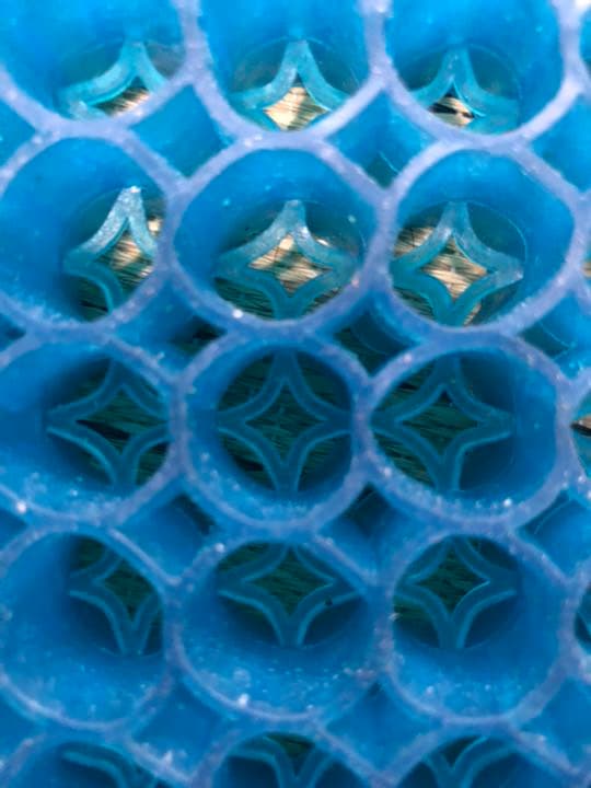 『匿名配送』　ゲルクッション、超通気、両面使用可能、腰痛対策、小物、インテリア