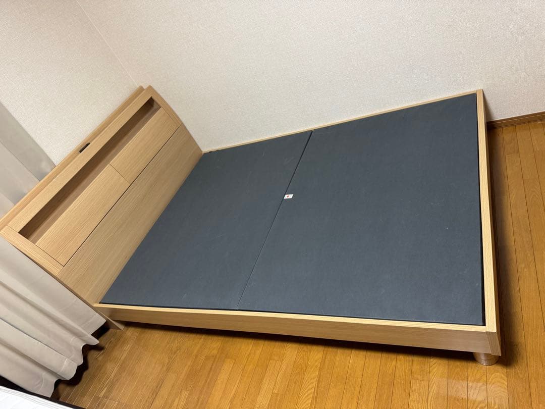 木製　ダブルベッドフレーム