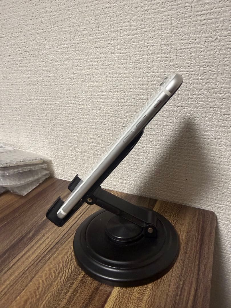 【即日発送！】 iPhoneSE(第2世代) ホワイト64GB