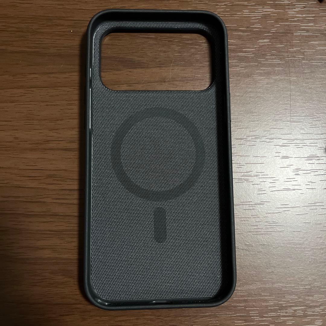iPhone 17 Pro Max 純正テックウーブンケース ブラック