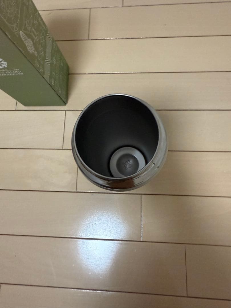 カタール　水筒　万博