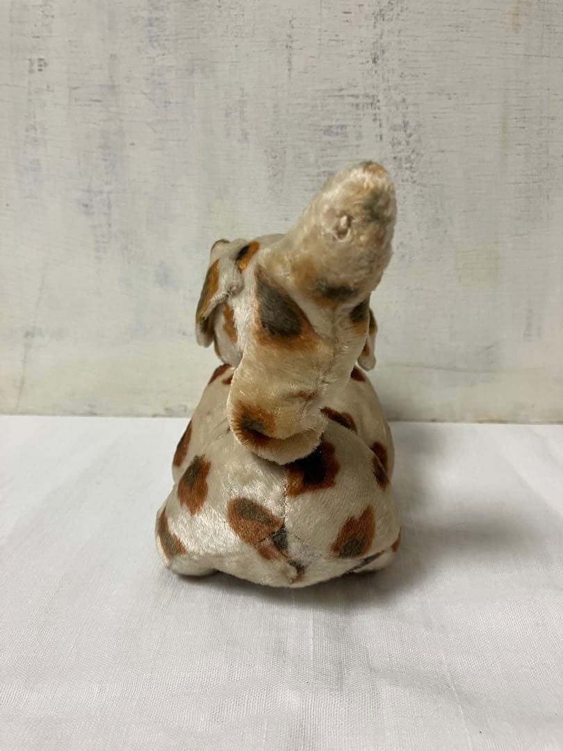ヴィンテージの犬のぬいぐるみ