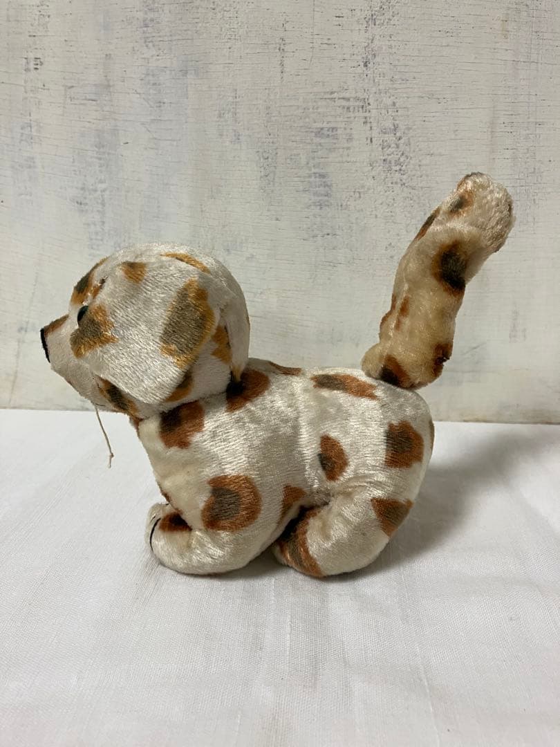 ヴィンテージの犬のぬいぐるみ