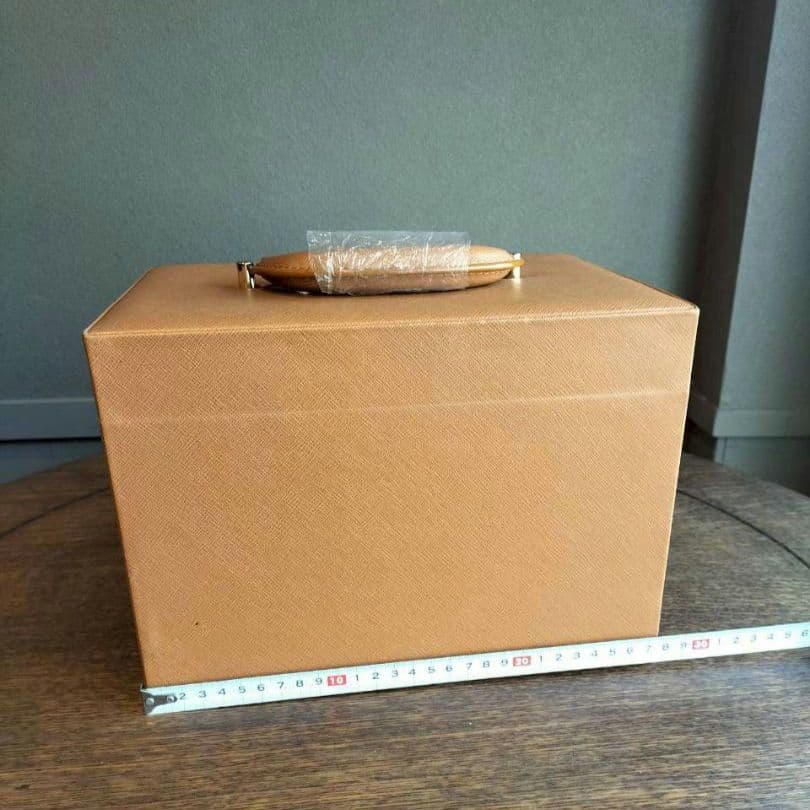 アクセサリーケース　カギ有　やや使用感有