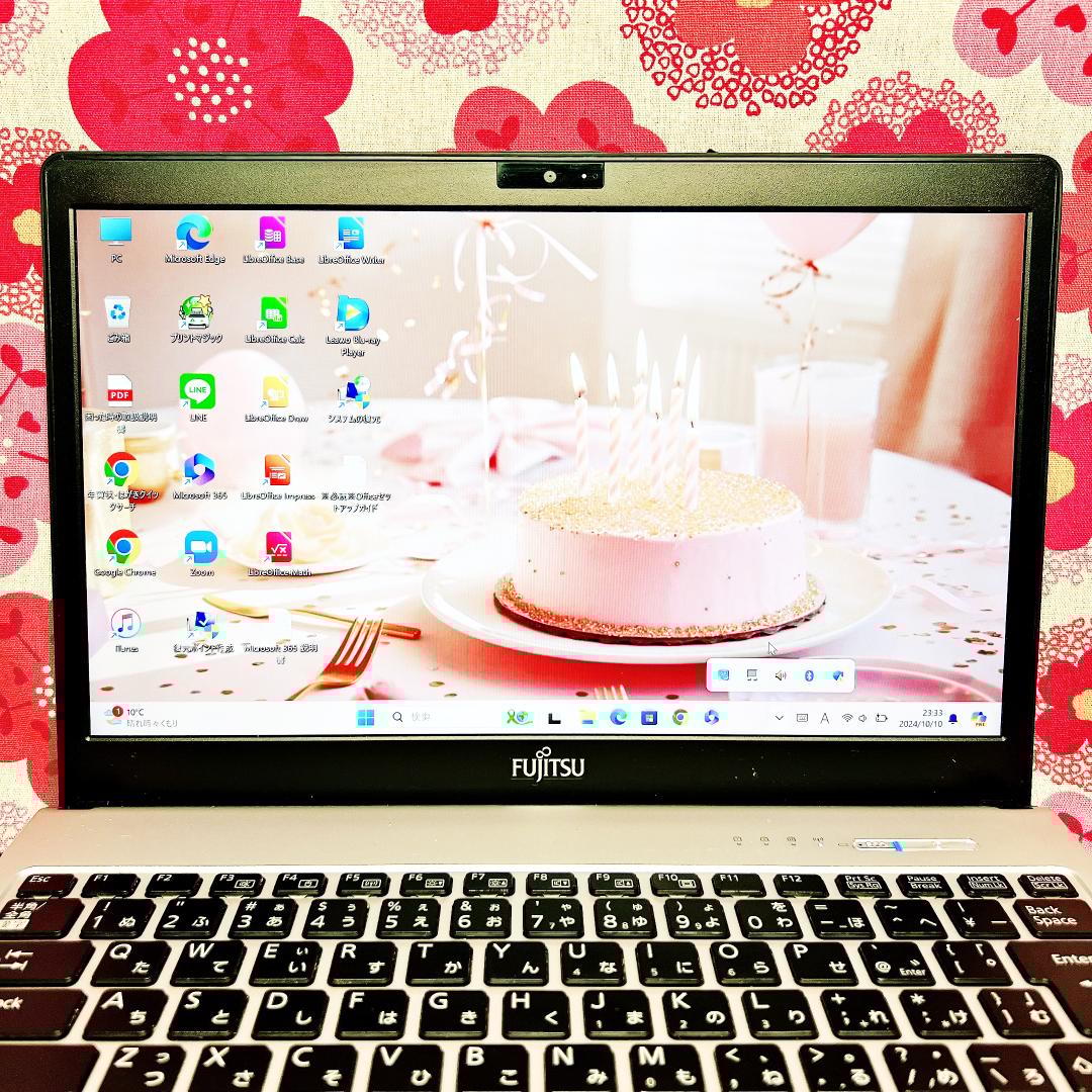 123【美品❣️】爆速SSD搭載✨バッテリー稼働OK✨カメラ✨ノートパソコン✨黒