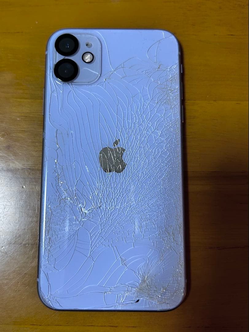 Apple iPhone11 パープル 128GB SIMフリー　背面ヒビ