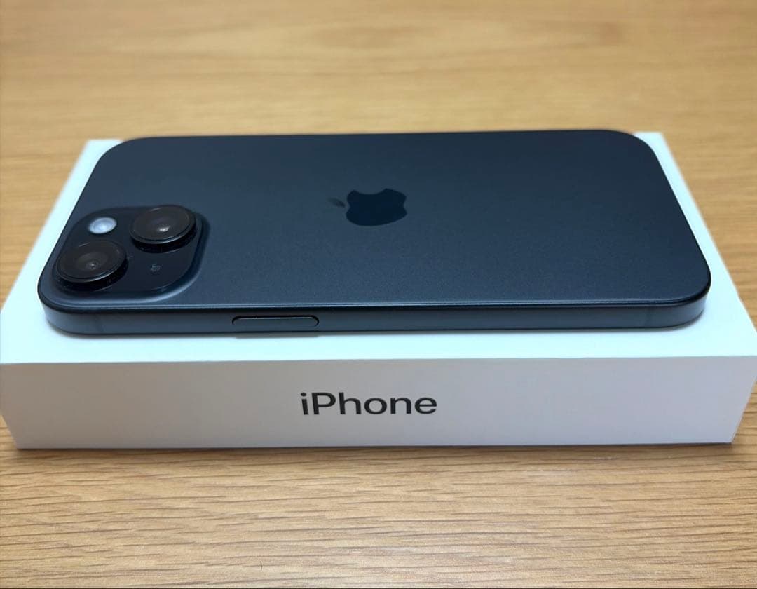 超美品 iPhone 15 128GB ブラック