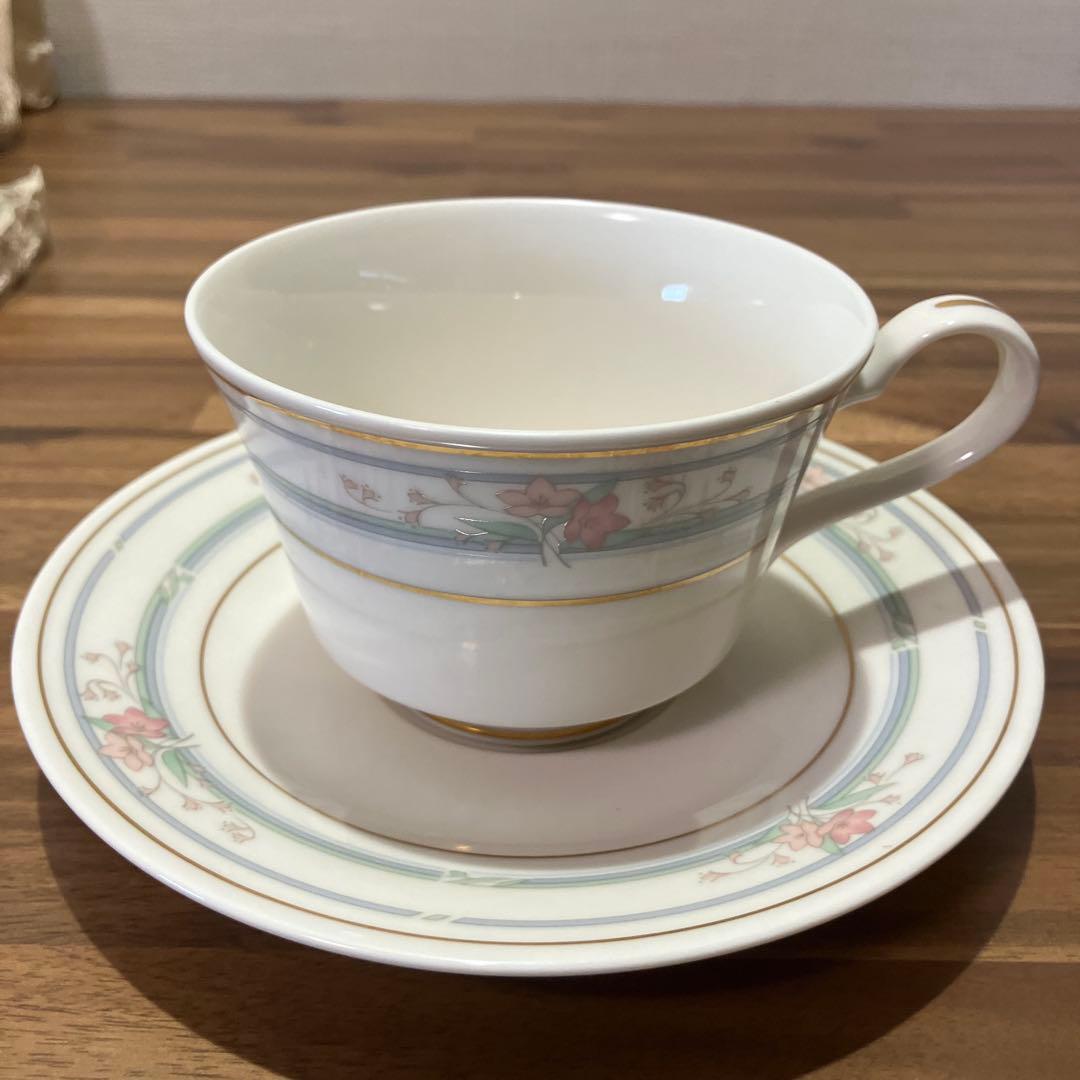 新品未使用　ノリタケ　ディナーフルセット　6人用全40ピース