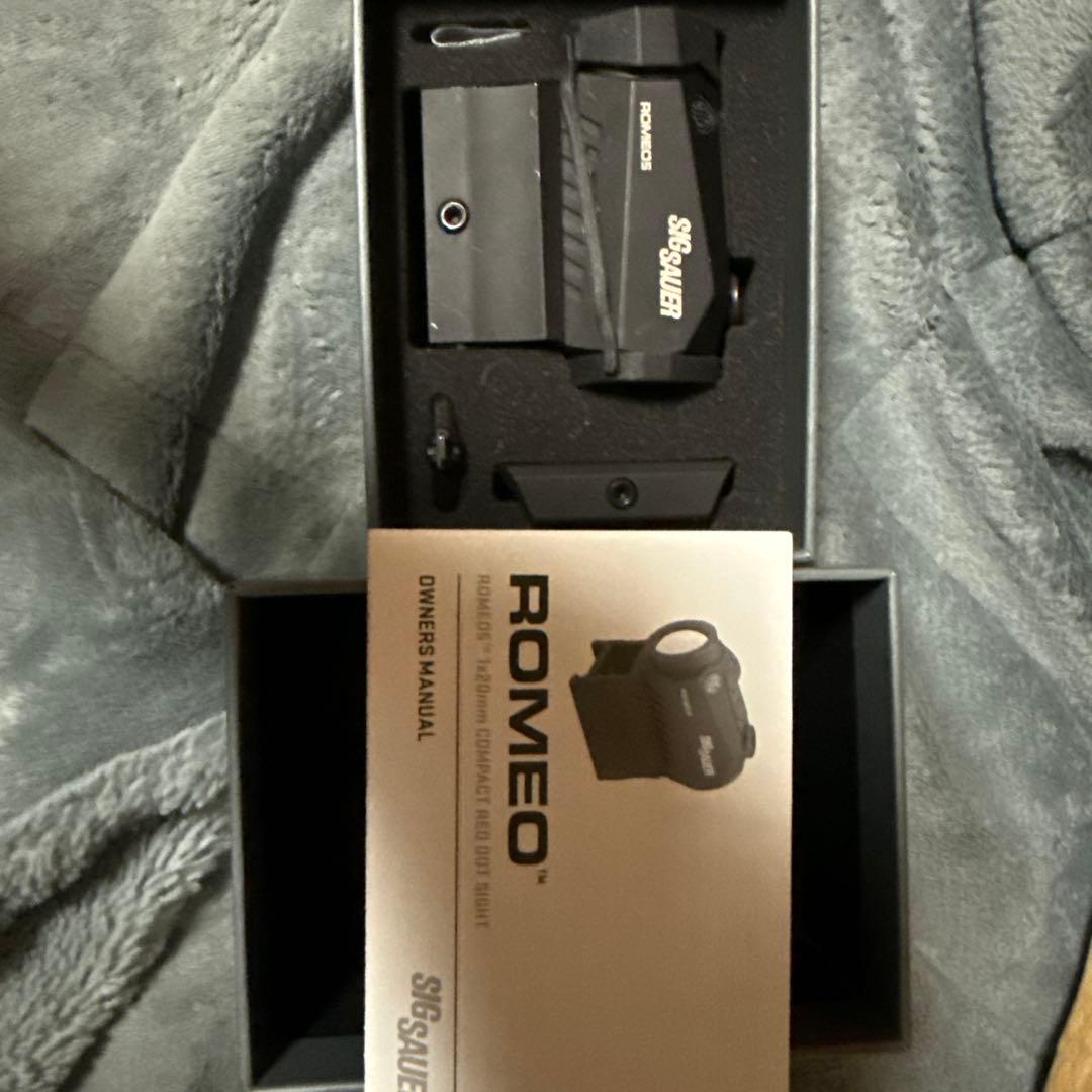 SIG SAUER ROMEO5 実物