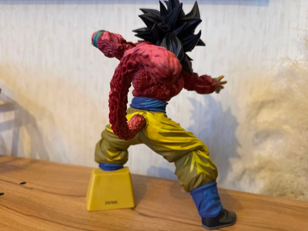 BWFC SMSP 超サイヤ人4 孫悟空 二次元彩色フィギュア