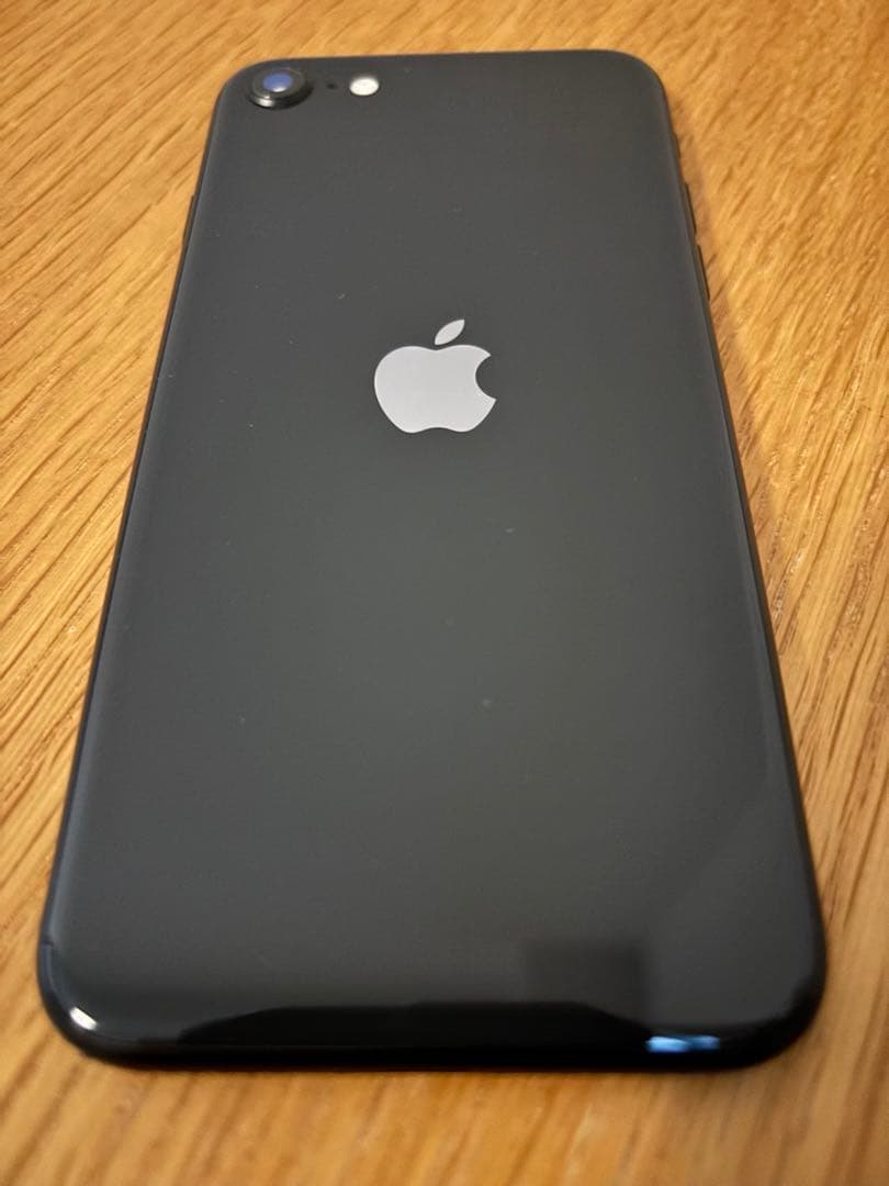 【美品】Apple iPhone 第2世代(SE2) 64GB ブラック