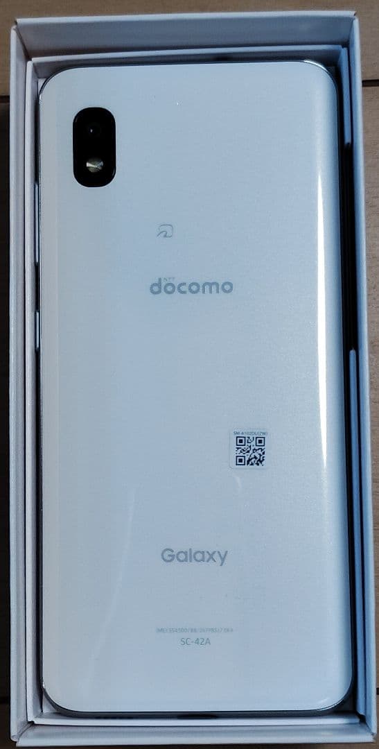 docomo Galaxy A21 SC-42A ホワイト 美品 フリーSiM