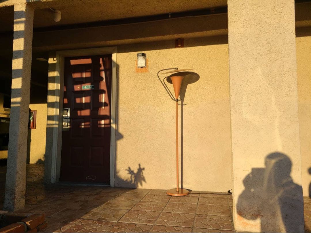 フロアランプ　スタンドランプ