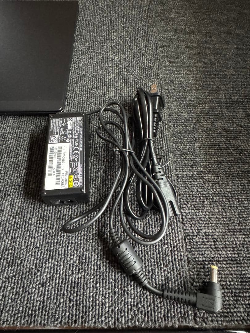 LIFEBOOK U937/P SSD128GB メモリ4GB⭐︎バッテリー新品