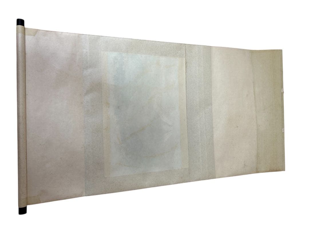 良品　横山大観　霊峰富士図　《復刻謹製》　絹本掛軸一幅　特製保存収納箱