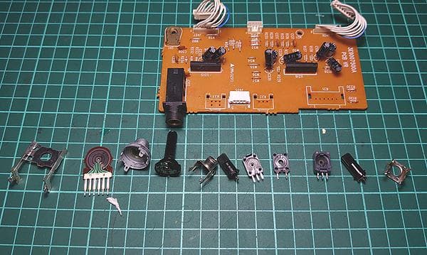 【オーバーホール品】TEAC カセットデッキ「V-1050」再生・録音動作OK★