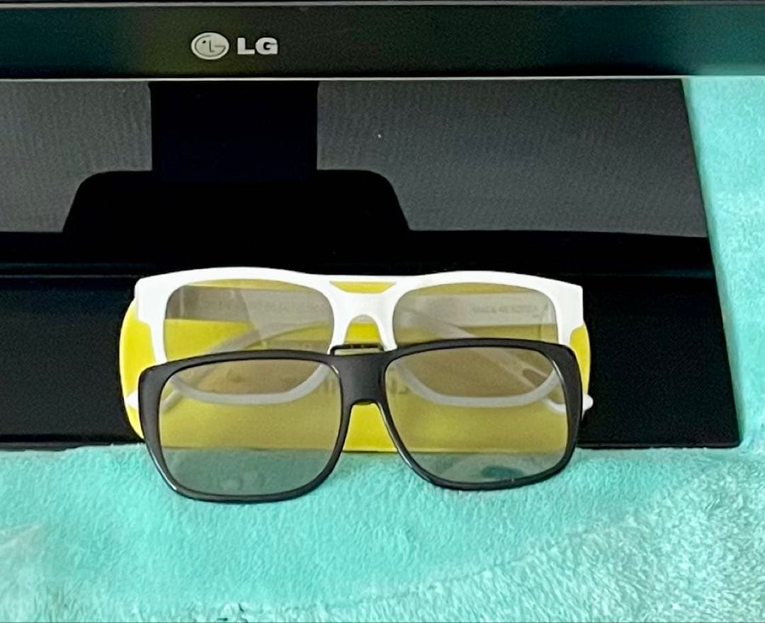 LG CINEMA 3D LEDバックライトモニター D2770P