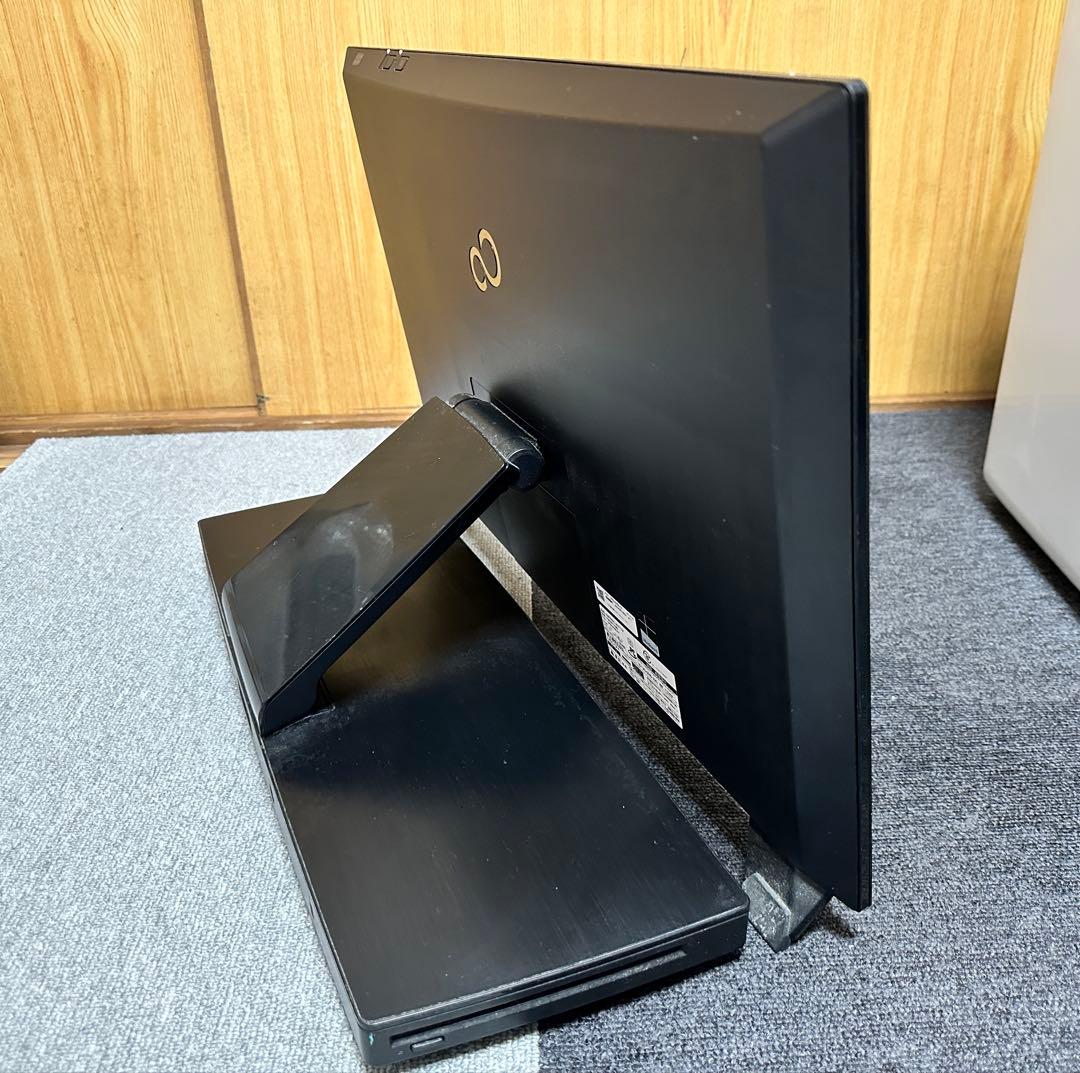 富士通 ESPRIMO WH77/M i7/8GB/2TB Office付き