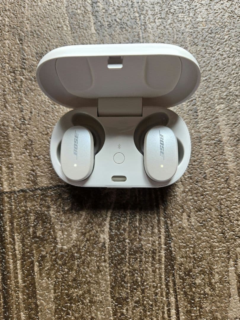 か*ん様 BOSE ボーズ QuietComfort Earbuds 白 ホワイ