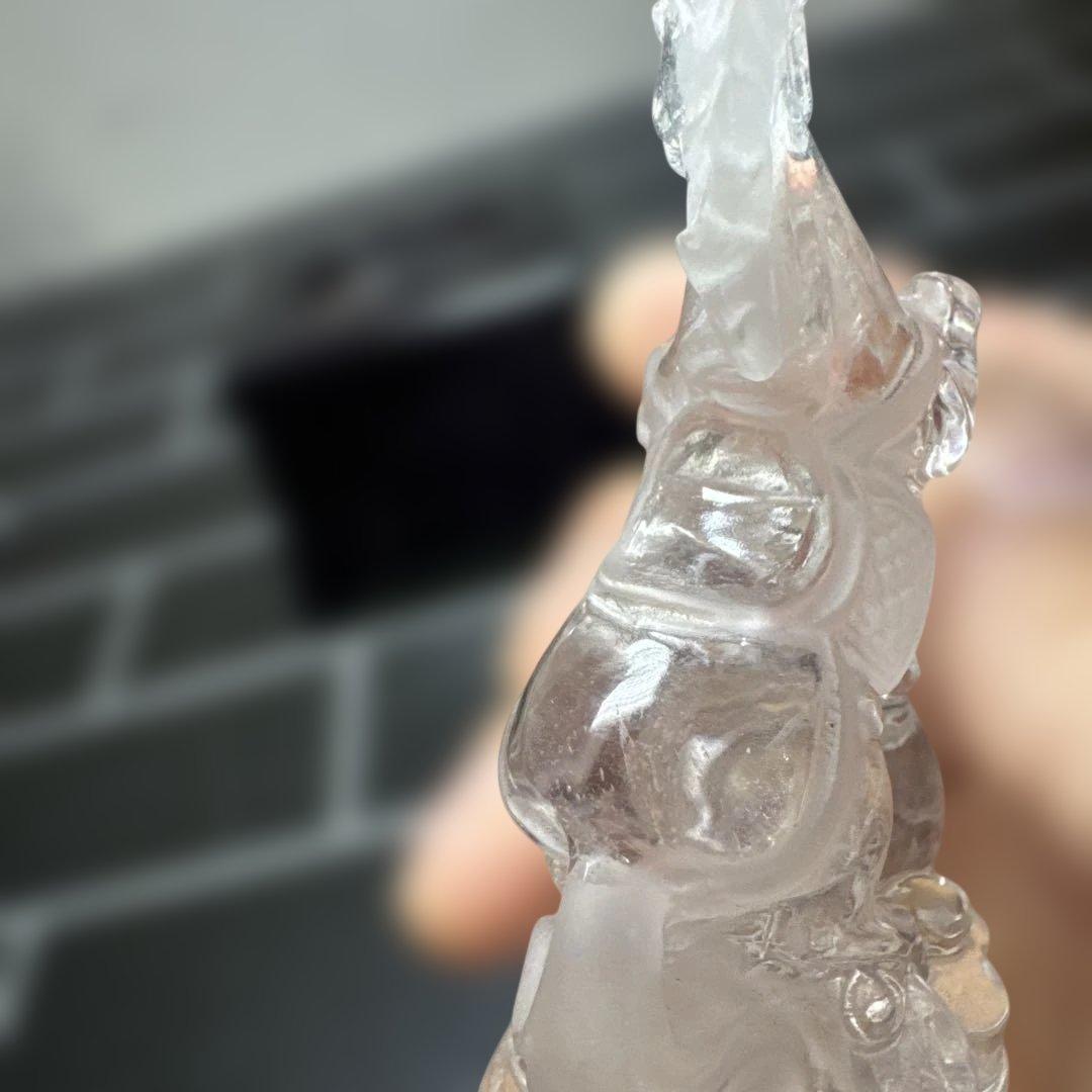 干支駿馬 天然水晶彫刻 8.5cm 台座付 上質品