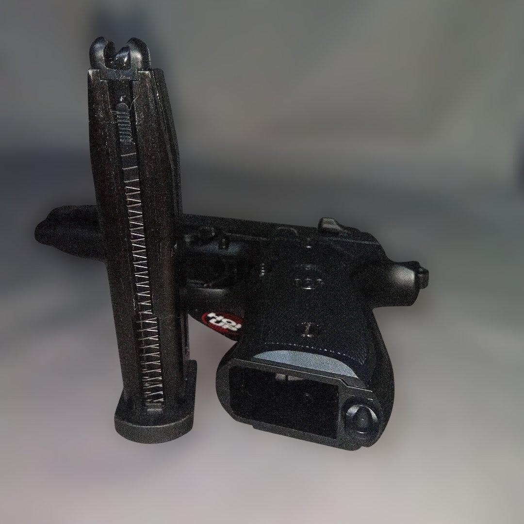 東京マルイ　M92F ベレッタ ブローバック　ミリタリーモデル