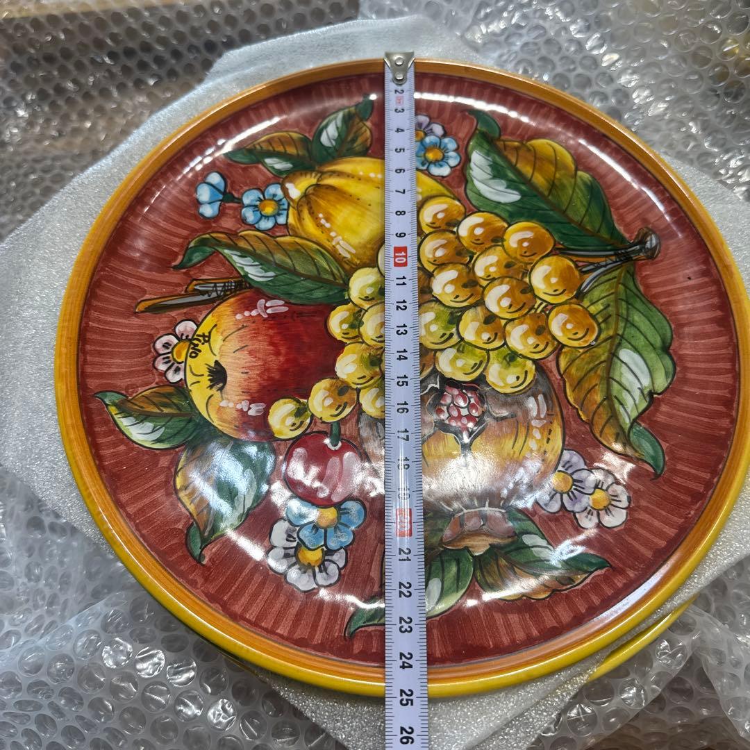 イタリア食器　壁飾り穴、フック付き