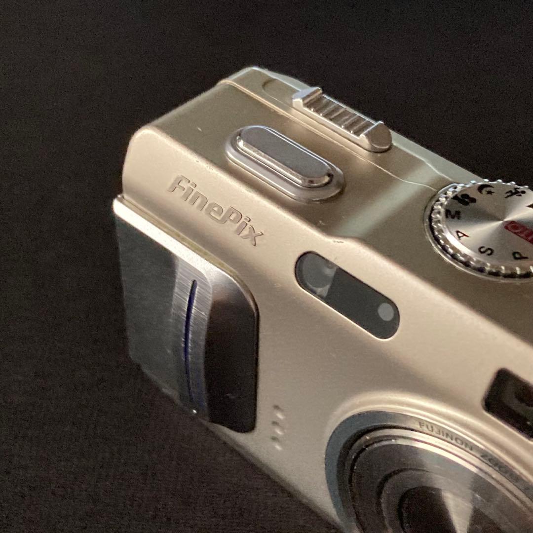 FUJIFILM finepix F710 CCDセンサー コンデジ