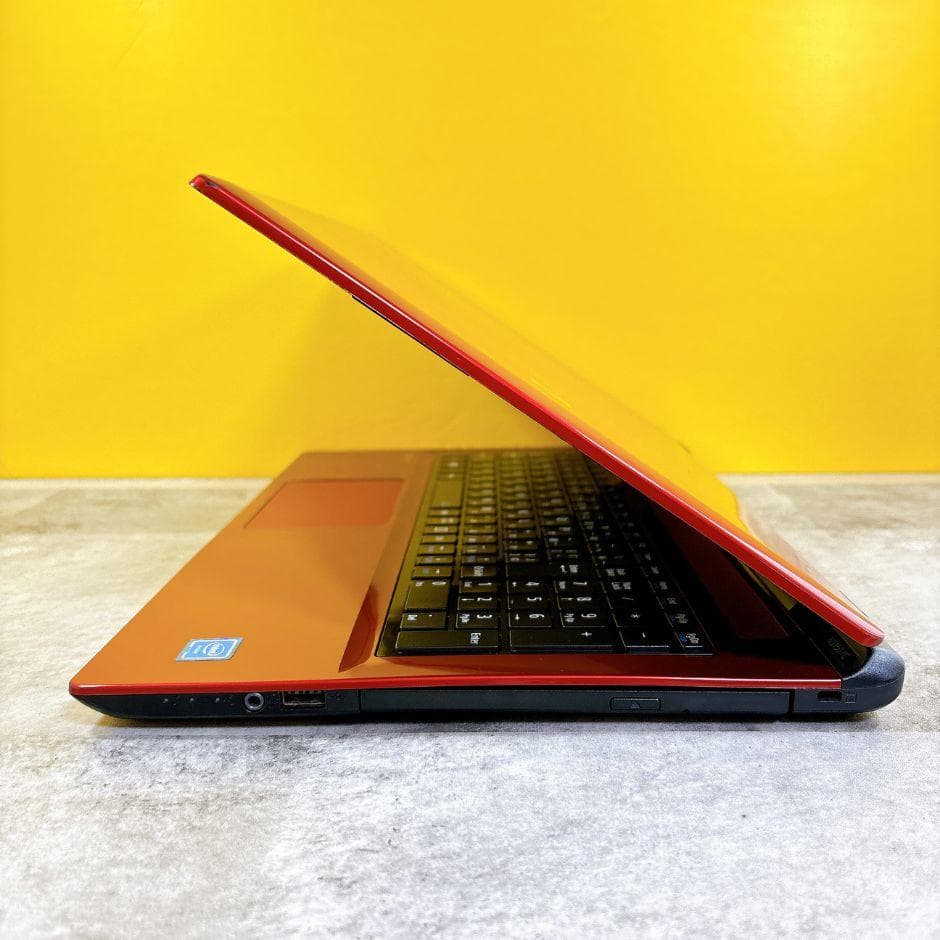 かわいい赤❣SSD搭載で快適✨Win11薄型カメラ付きノートパソコン 仕事や趣味