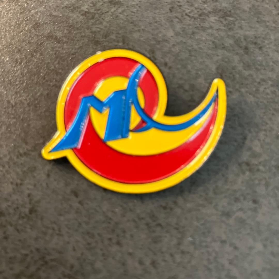 ウルトラマン　ピンバッジ　小学館　円谷プロ