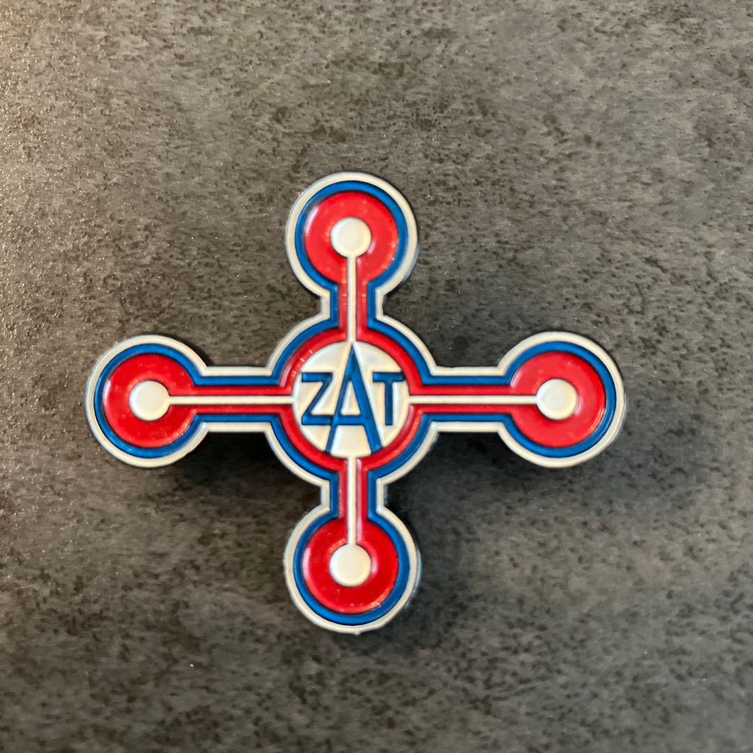 ウルトラマン　ピンバッジ　小学館　円谷プロ