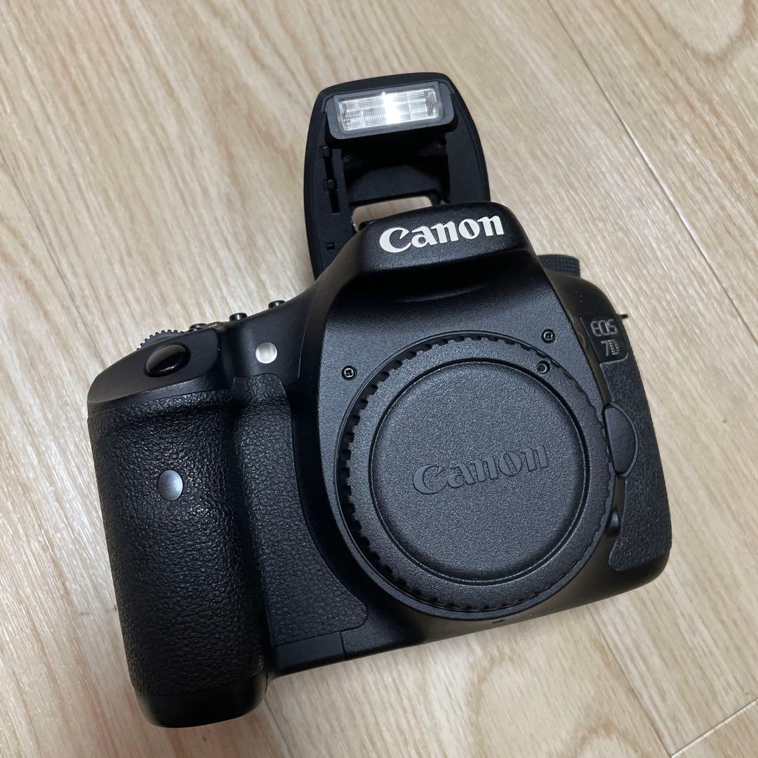Canon EOS 7D デジタル一眼レフカメラ