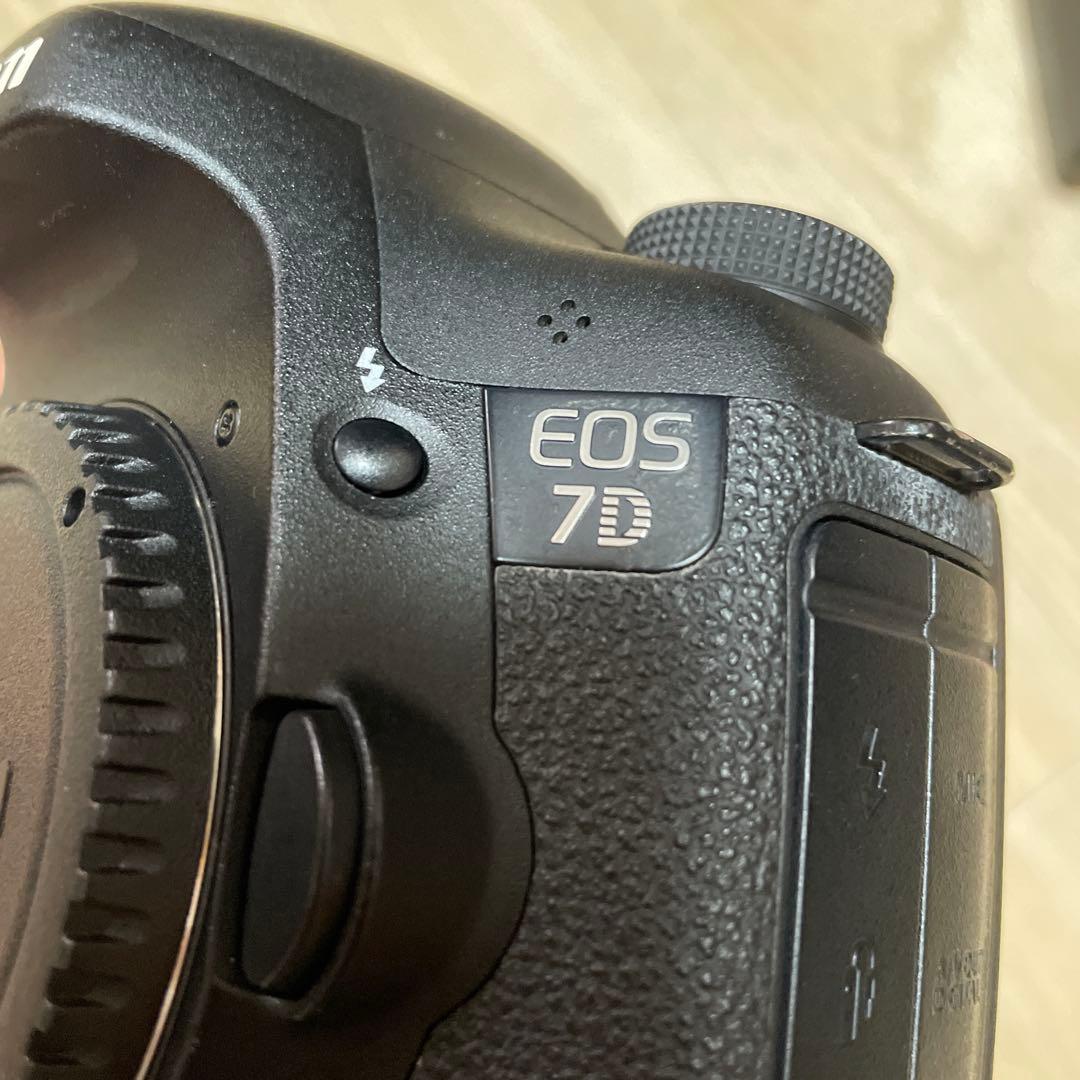 Canon EOS 7D デジタル一眼レフカメラ