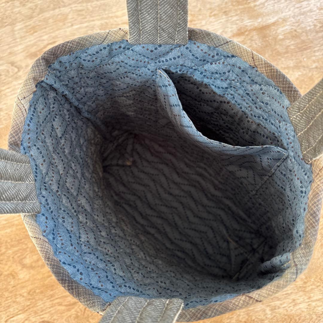 パッチワークキルト　雑貨屋さんアップリケのトートバック　ハンドメイド