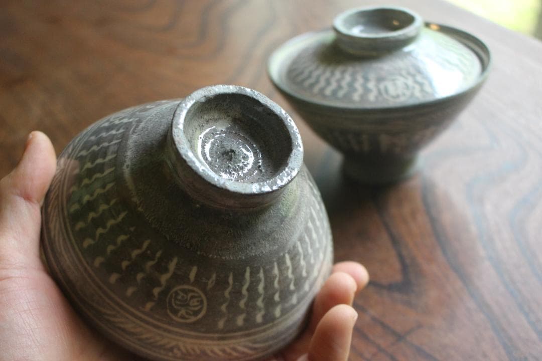 デッドストック！風情ある象嵌文様の映える三島手碗2点（検伊万里九谷お茶碗
