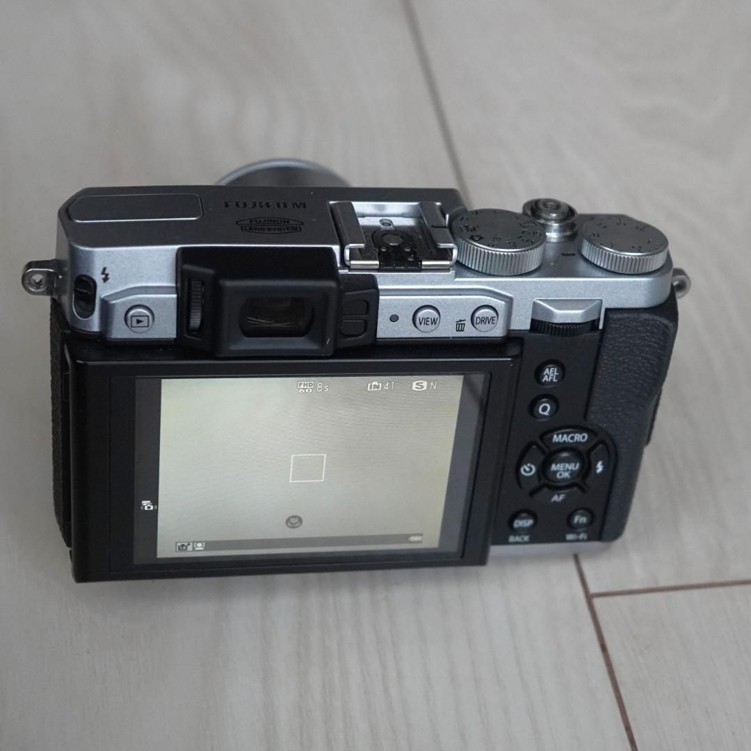 FUJIFILM デジタルカメラ X30 シルバー