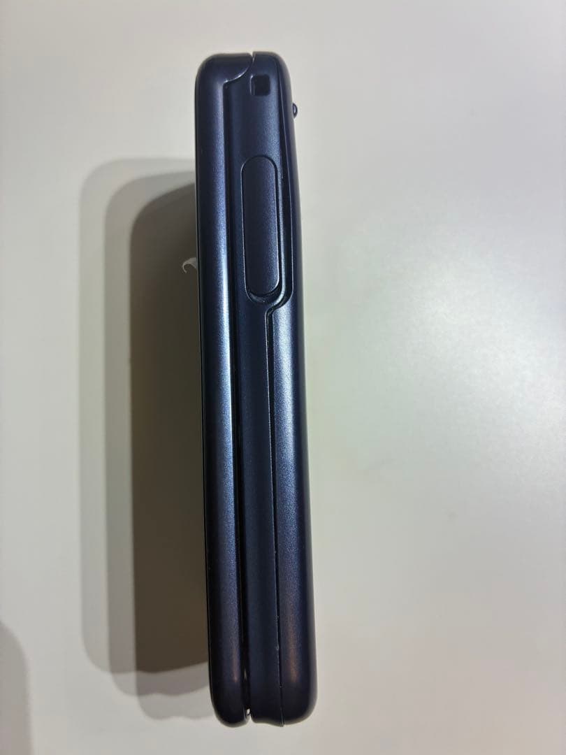 docomo らくらくホン F-01M ネイビー