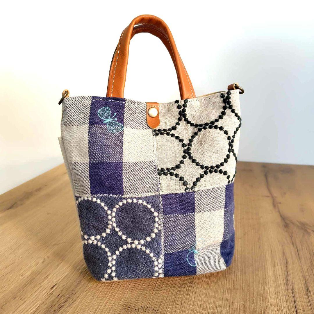 n*1様 ミナペルホネン/ピースパッチちょうちょネイビーチェック/バケツ型トート