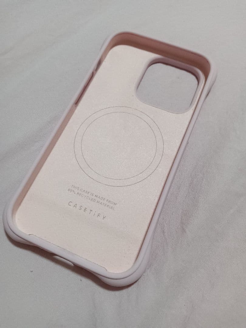 cacetify iPhone14pro ウェーブシリコンケース サクラピンク