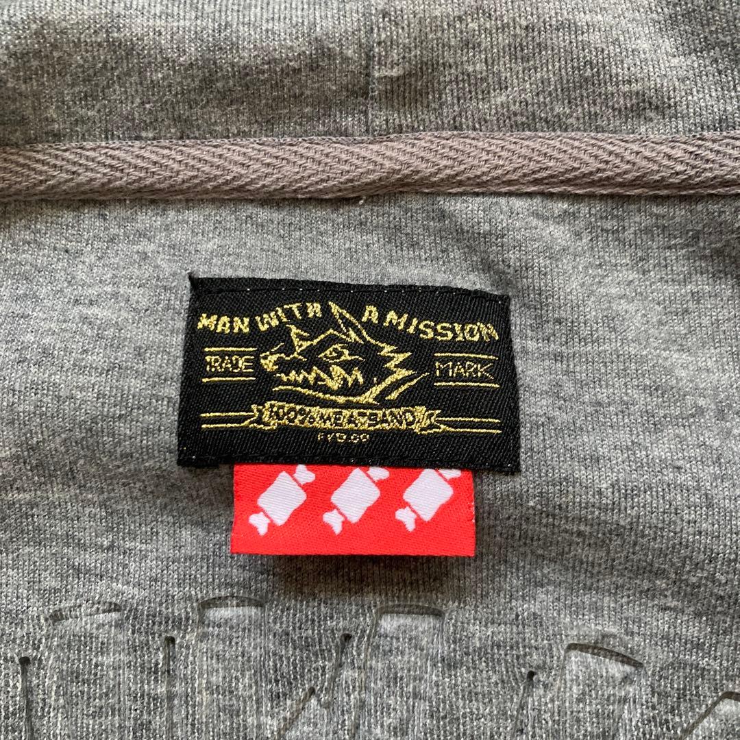 MAN WITH A MISSION　マンウィズ　エンボスロゴパーカ　グレー　M